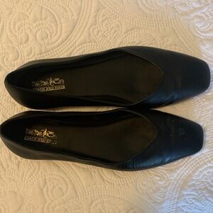 Coach and Four Women's Elegant Black Leather Loafers